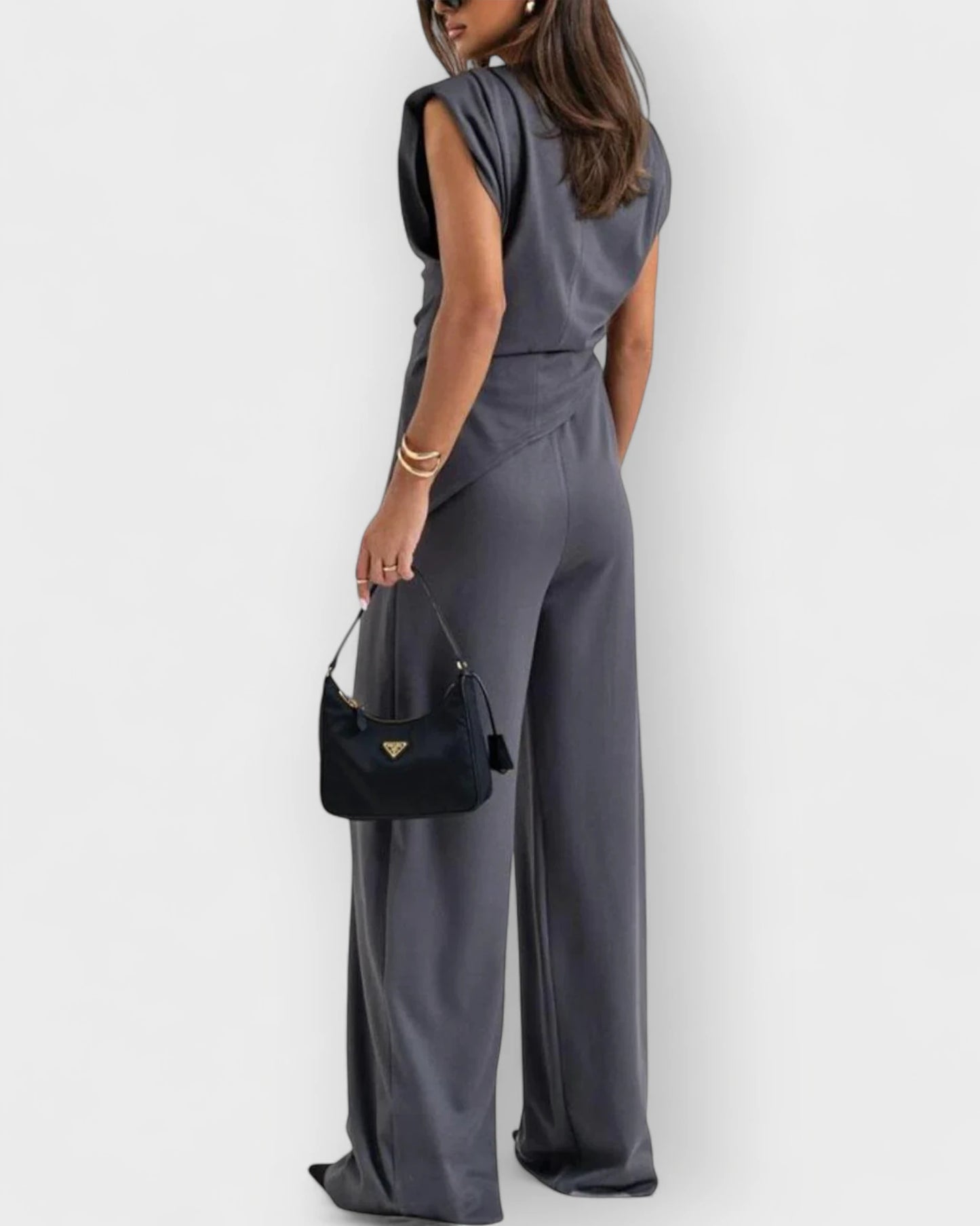 Ξενοδώρα - καθαρή, λιτή, εκλεπτυσμένη