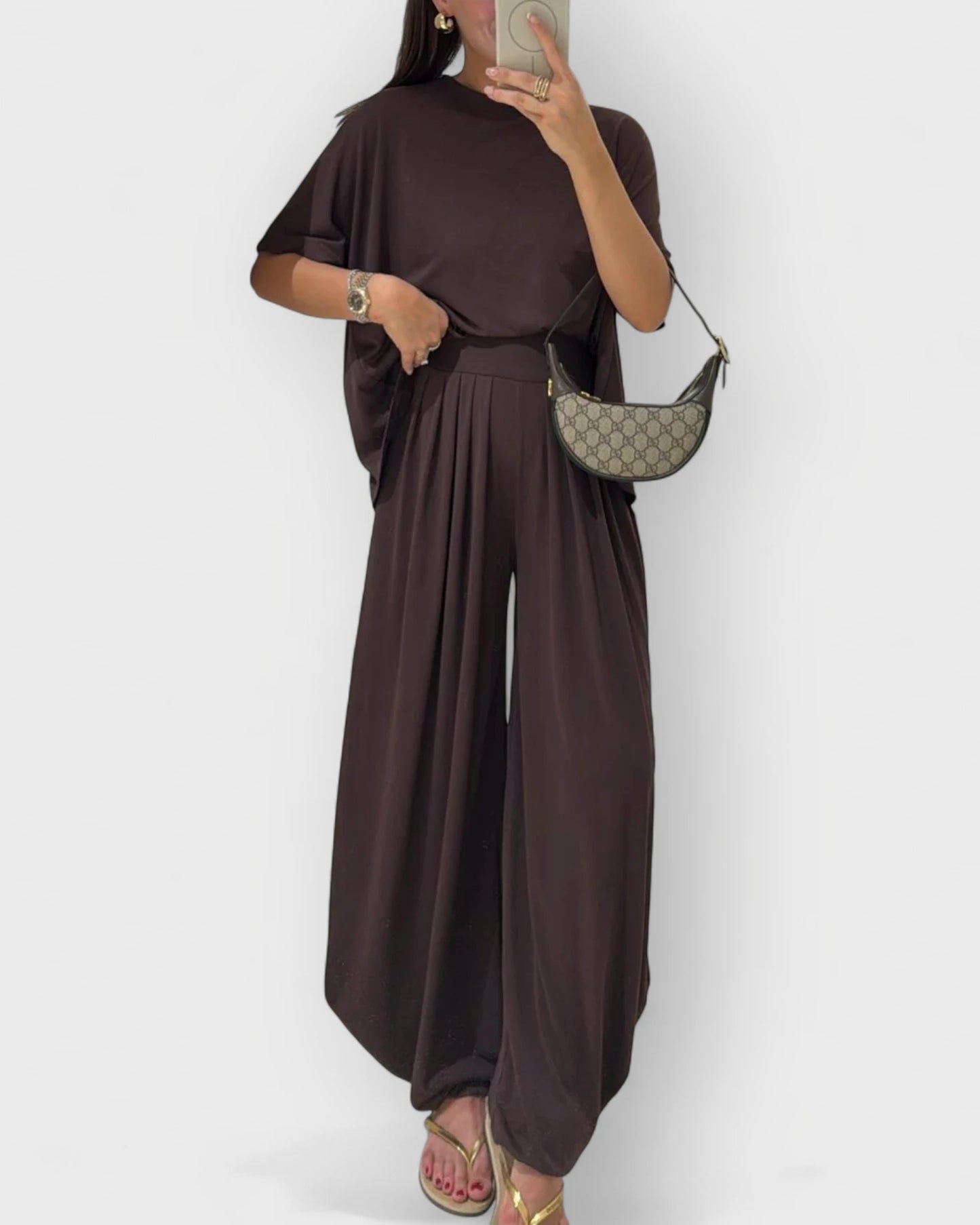 Αγνή-Σοφία - καθαρή, φωτεινή, ήρεμη