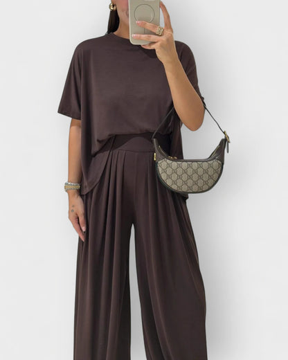 Αγνή-Σοφία - καθαρή, φωτεινή, ήρεμη