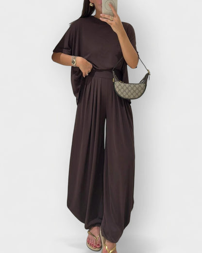 Αγνή-Σοφία - καθαρή, φωτεινή, ήρεμη