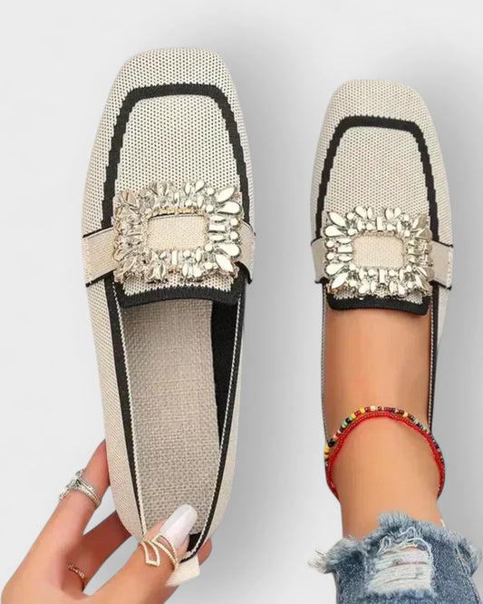 Δεσποίνω - κομψή, πρακτική, διαχρονική