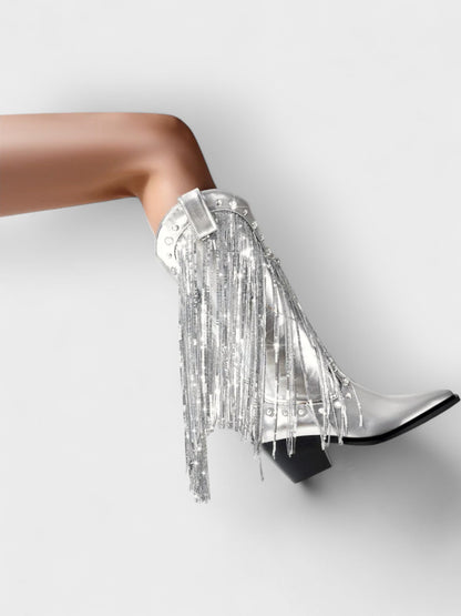 Παγώνα - λαμπερή, τολμηρή, fashion-forward